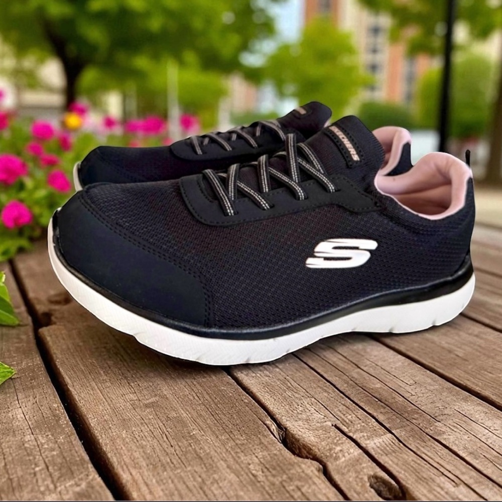 Skechers Women's Black and Pink Athletic Sneakers
